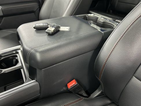 Used 2024 Ford F250 Lariat w/ Lariat Ultimate Package image 29