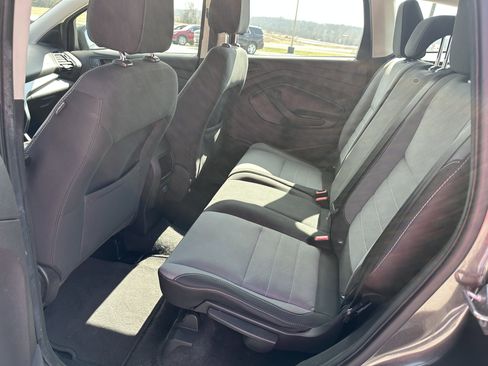 Used 2017 Ford Escape S image 21