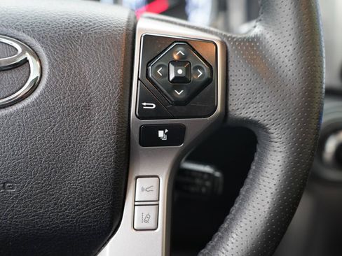 Used 2022 Toyota 4Runner Limited RWD image 18