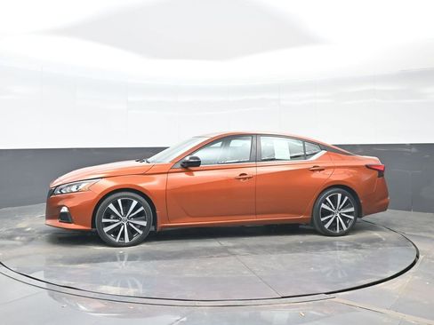 Used 2021 Nissan Altima 2.5 SR image 3