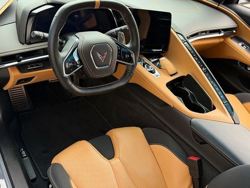 Used 2024 Chevrolet Corvette Stingray Premium Cpe w/ Z51 Performance Package RWD image 11