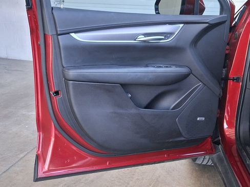 Used 2024 Cadillac XT5 Luxury w/ LPO, Floor Liner Package FWD image 16