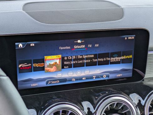 Certified 2025 Mercedes-Benz GLB 250 250 image 24