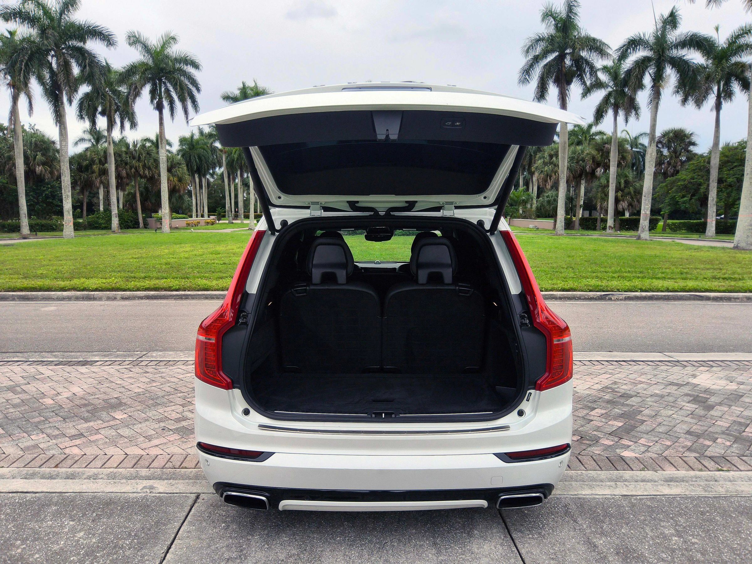 Used 2016 Volvo XC90 T8 R-Design AWD/4WD image 21