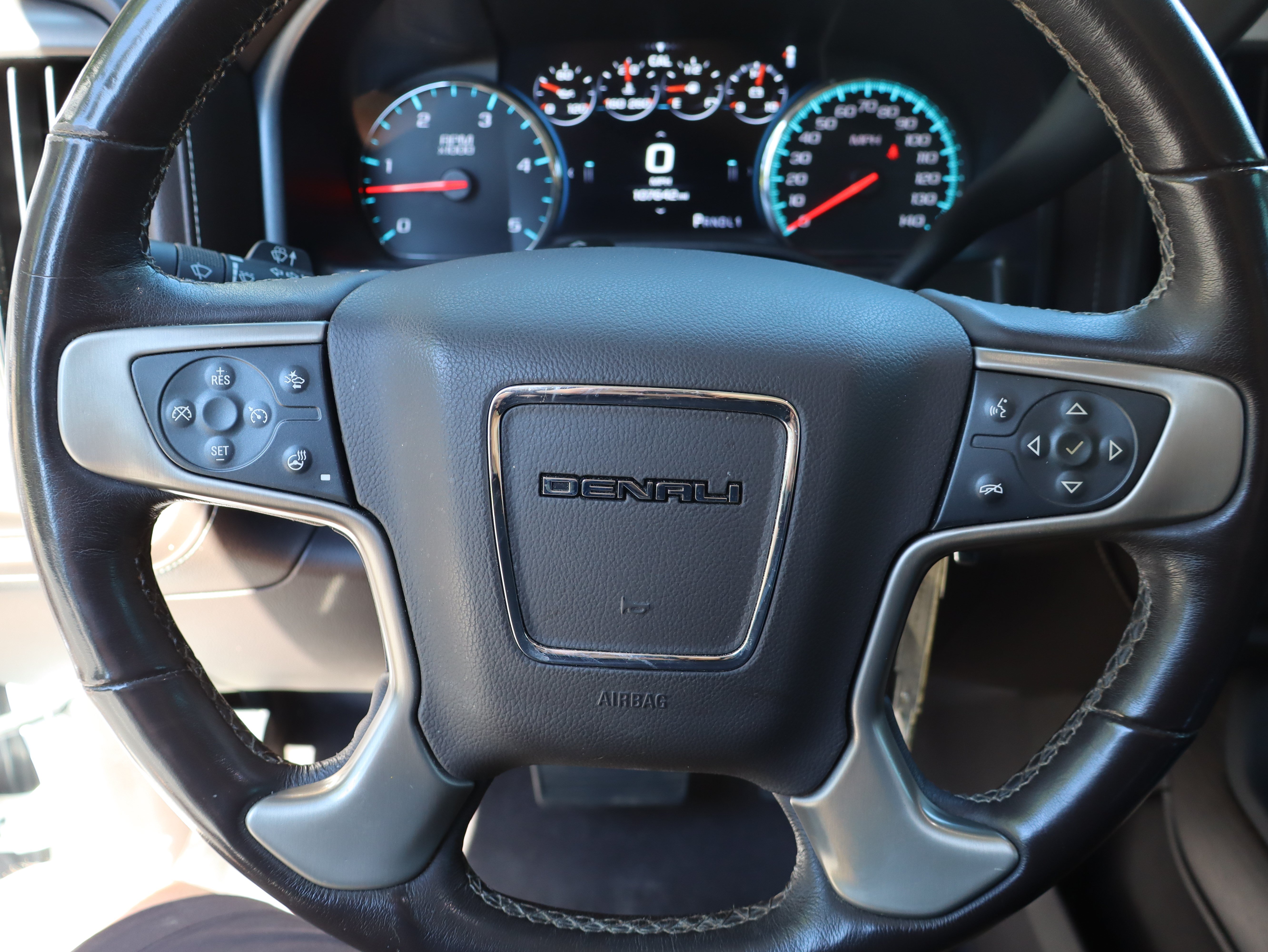 Used 2019 GMC Sierra 2500 Denali w/ Duramax Plus Package AWD/4WD image 28