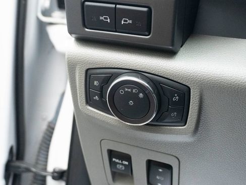 Used 2019 Ford F150 Lariat AWD/4WD image 21
