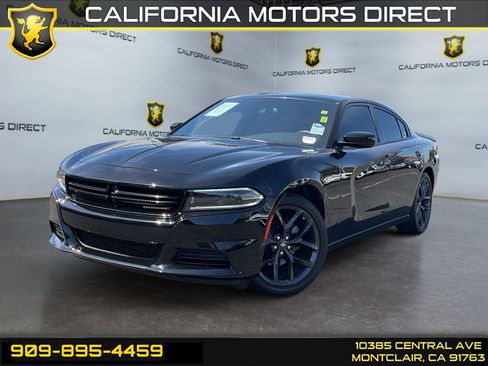Used 2023 Dodge Charger SXT w/ Blacktop Package RWD image 1