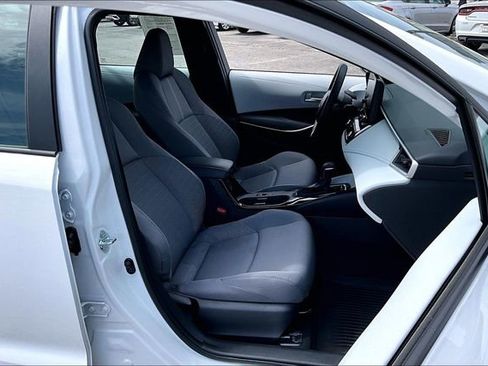 Used 2025 Toyota Corolla SE image 26