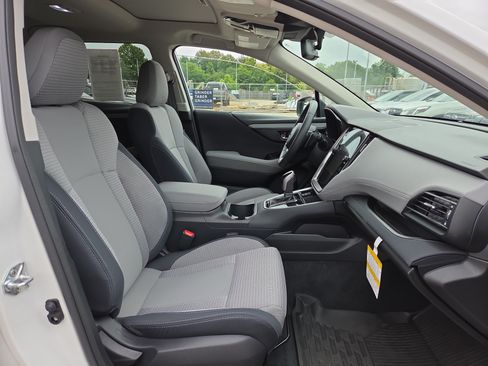 Certified 2025 Subaru Outback Premium AWD/4WD image 15
