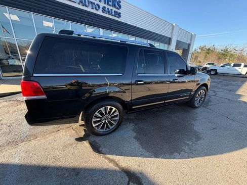 Used 2015 Lincoln Navigator L 2WD image 4
