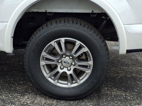 Certified 2019 Ford F150 Lariat w/ Trailer Tow Package AWD/4WD image 20