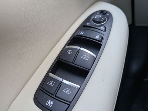 Used 2022 INFINITI QX50 Essential image 21