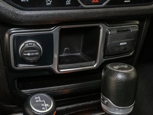 Certified 2024 Jeep Wrangler Unlimited Sport AWD/4WD image 19