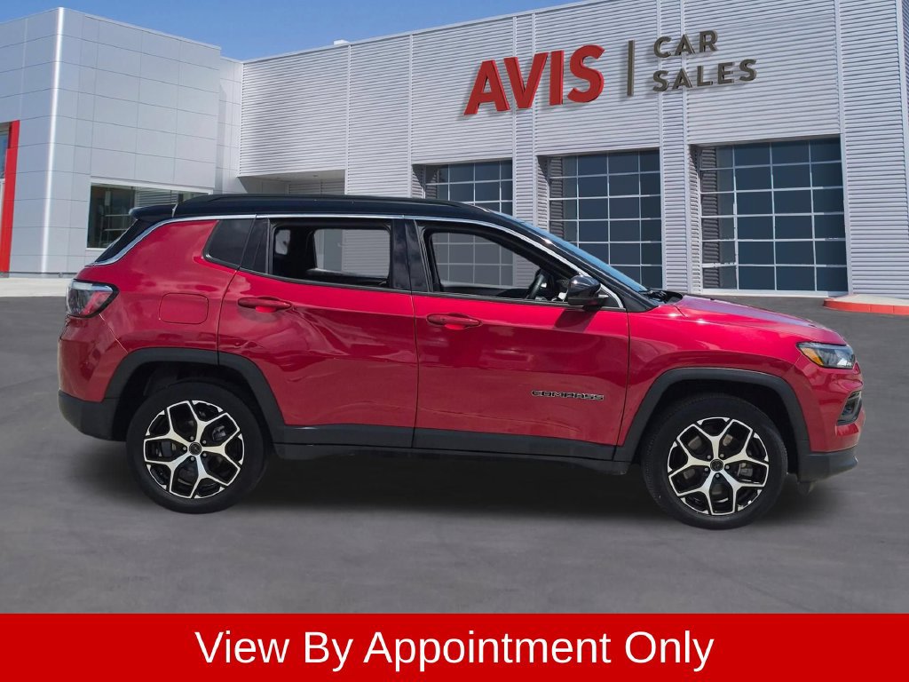 Used 2025 Jeep Compass Limited AWD/4WD image 5