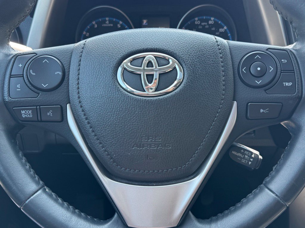 Used 2018 Toyota RAV4 XLE w/ Plus Extra Value Package AWD/4WD image 41