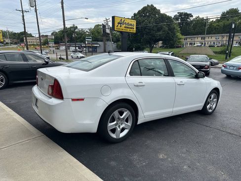 Used 2012 Chevrolet Malibu LS FWD image 4
