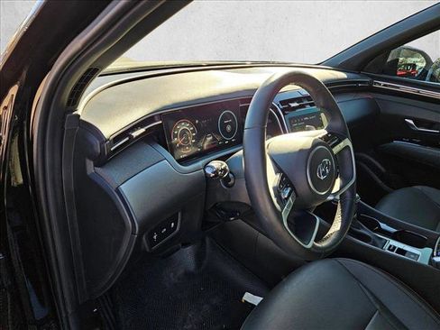 Certified 2024 Hyundai Santa Cruz Limited image 9