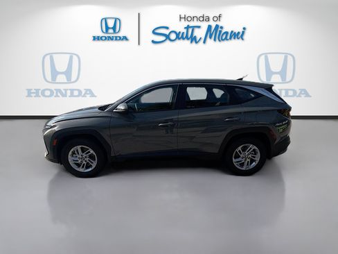 Used 2025 Hyundai Tucson SE FWD image 4