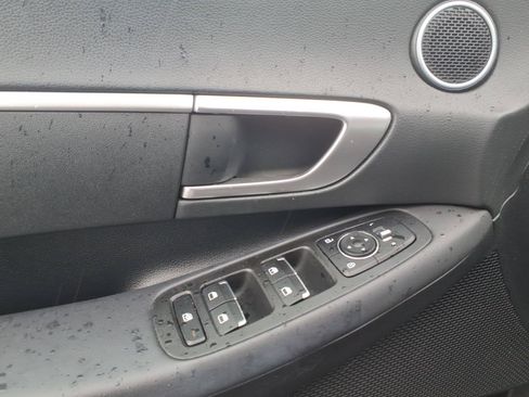 Certified 2023 Hyundai Sonata SE w/ Cargo Package FWD image 23
