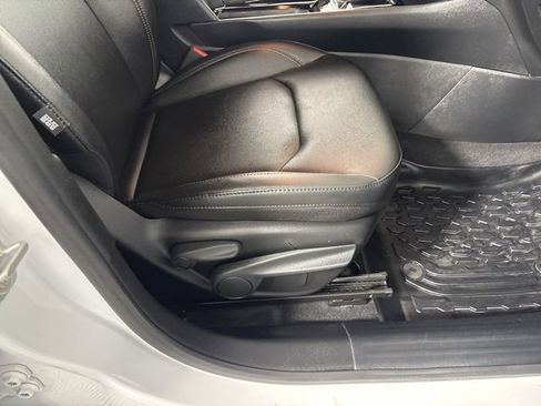 Certified 2024 Jeep Compass Limited image 28