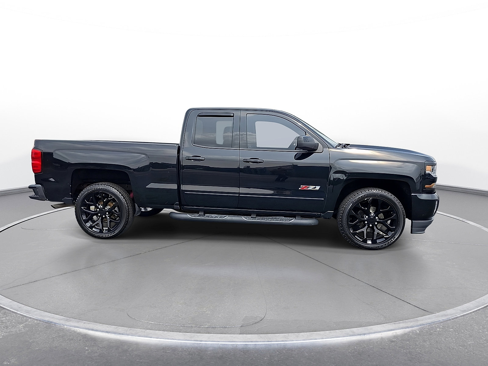Used 2019 Chevrolet Silverado 1500 LT w/ All Star Edition AWD/4WD image 9
