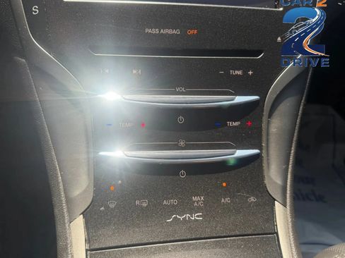 Used 2013 Lincoln MKZ AWD image 21