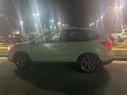 Used 2018 Subaru Forester 2.5i Touring w/ Popular Package #2 image 5