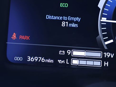 Used 2022 Toyota Tundra Platinum RWD image 22