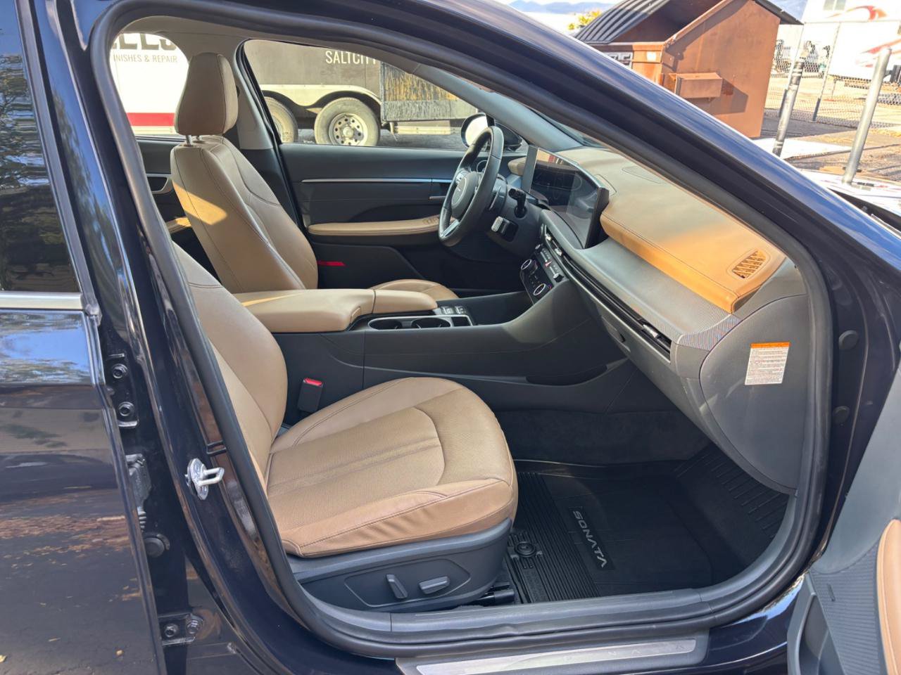 Used 2024 Hyundai Sonata Limited FWD image 23