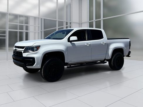 Used 2021 Chevrolet Colorado W/T w/ Custom Special Edition RWD image 2