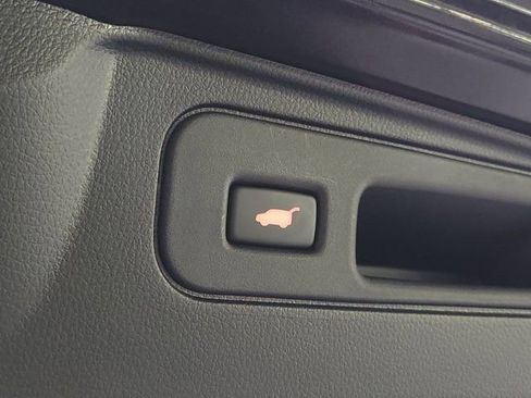 Certified 2025 Honda Passport EX-L image 9