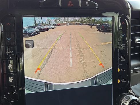 Used 2024 RAM 2500 Laramie AWD/4WD image 16