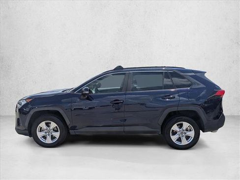 Used 2020 Toyota RAV4 XLE FWD image 9