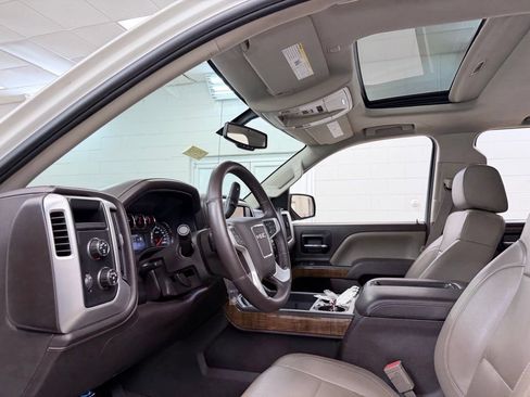 Used 2014 GMC Sierra 1500 SLT w/ SLT Crew Cab Value Package AWD/4WD image 18