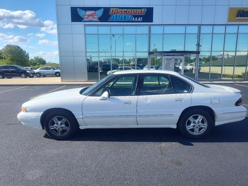Used 1999 Pontiac Bonneville SE w/ Opt Pkg FWD image 9