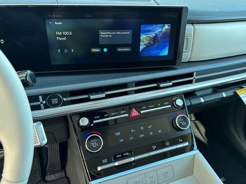 New 2026 Hyundai Santa Fe SE image 11