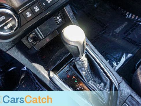 Used 2016 Toyota Corolla LE image 33