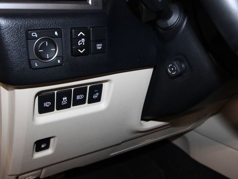 Used 2023 Lexus GX 460 Premium image 11