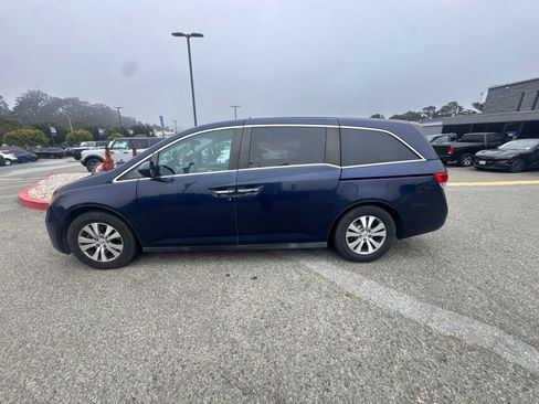 Used 2016 Honda Odyssey EX image 2