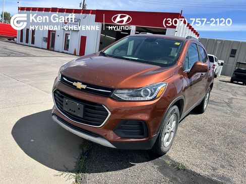 Used 2019 Chevrolet Trax LT AWD/4WD image 1