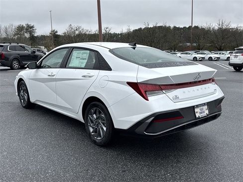 New 2026 Hyundai Elantra Blue image 5