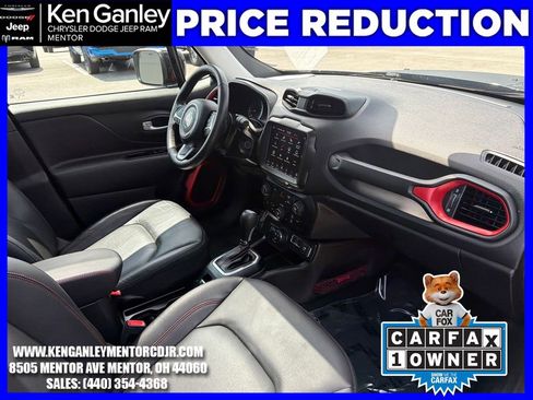 Certified 2023 Jeep Renegade Trailhawk w/ Sun/Sound Group AWD/4WD image 28