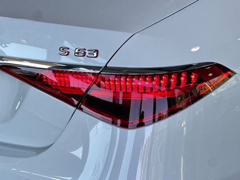 Used 2025 Mercedes-Benz S 63 AMG S image 14