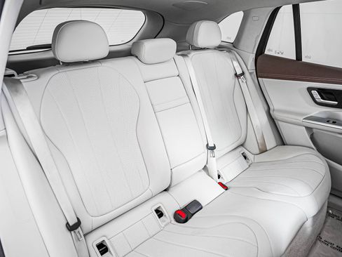 Certified 2024 Mercedes-Benz EQE 350+ 4MATIC SUV image 9