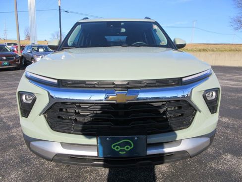 Certified 2026 Chevrolet TrailBlazer LT w/ LT Cold Weather Package image 8