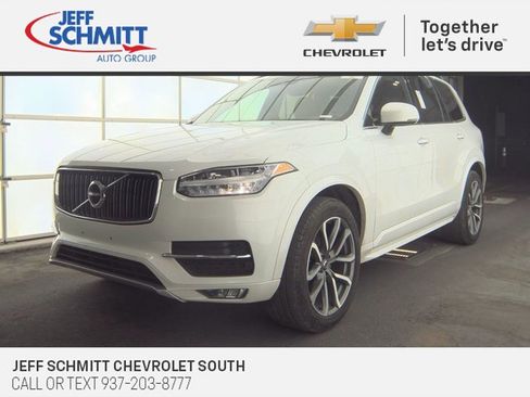 Used 2019 Volvo XC90 T6 Momentum image 1