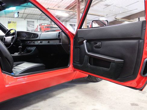 Used 1987 Porsche 944 Turbo RWD image 20