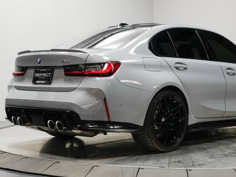 Used 2025 BMW M3 w/ Executive Package image 16