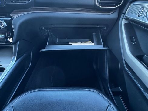 Used 2022 Ford Explorer Limited w/ Equipment Group 301A image 29