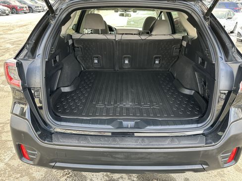 Used 2020 Subaru Outback Premium image 15